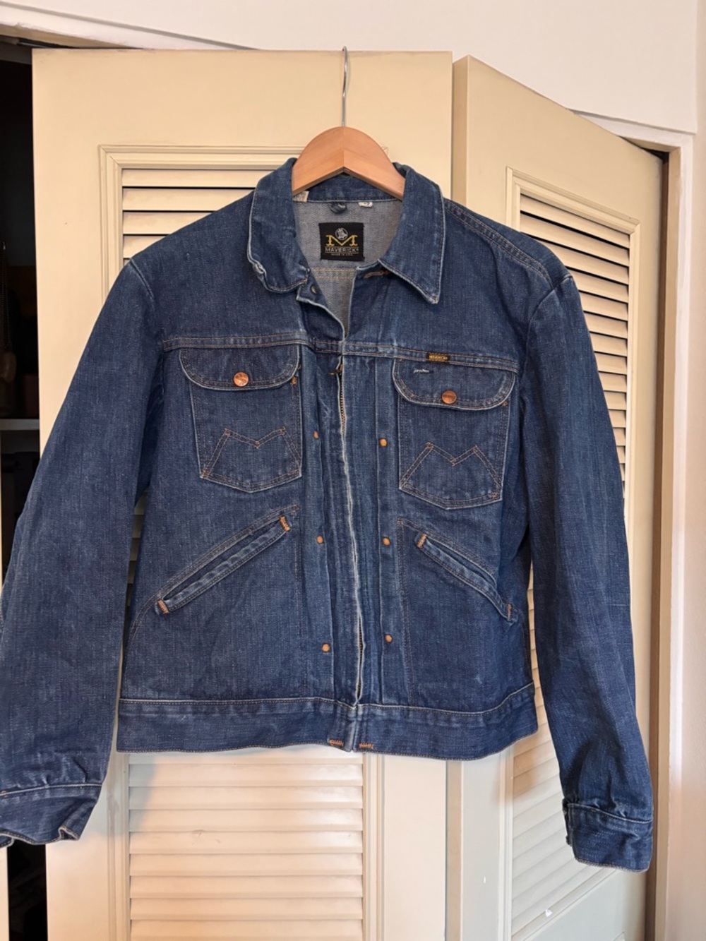 Maverick Zip Denim Jean Jacket. Vintage. Sz 42. Extremely rare zip styling.